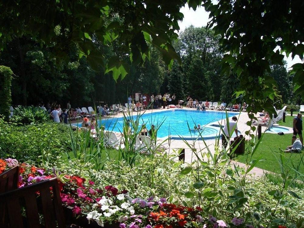 Отель Normafa & Retreat 4*
