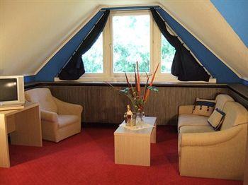 Отель Normafa & Retreat 4*
